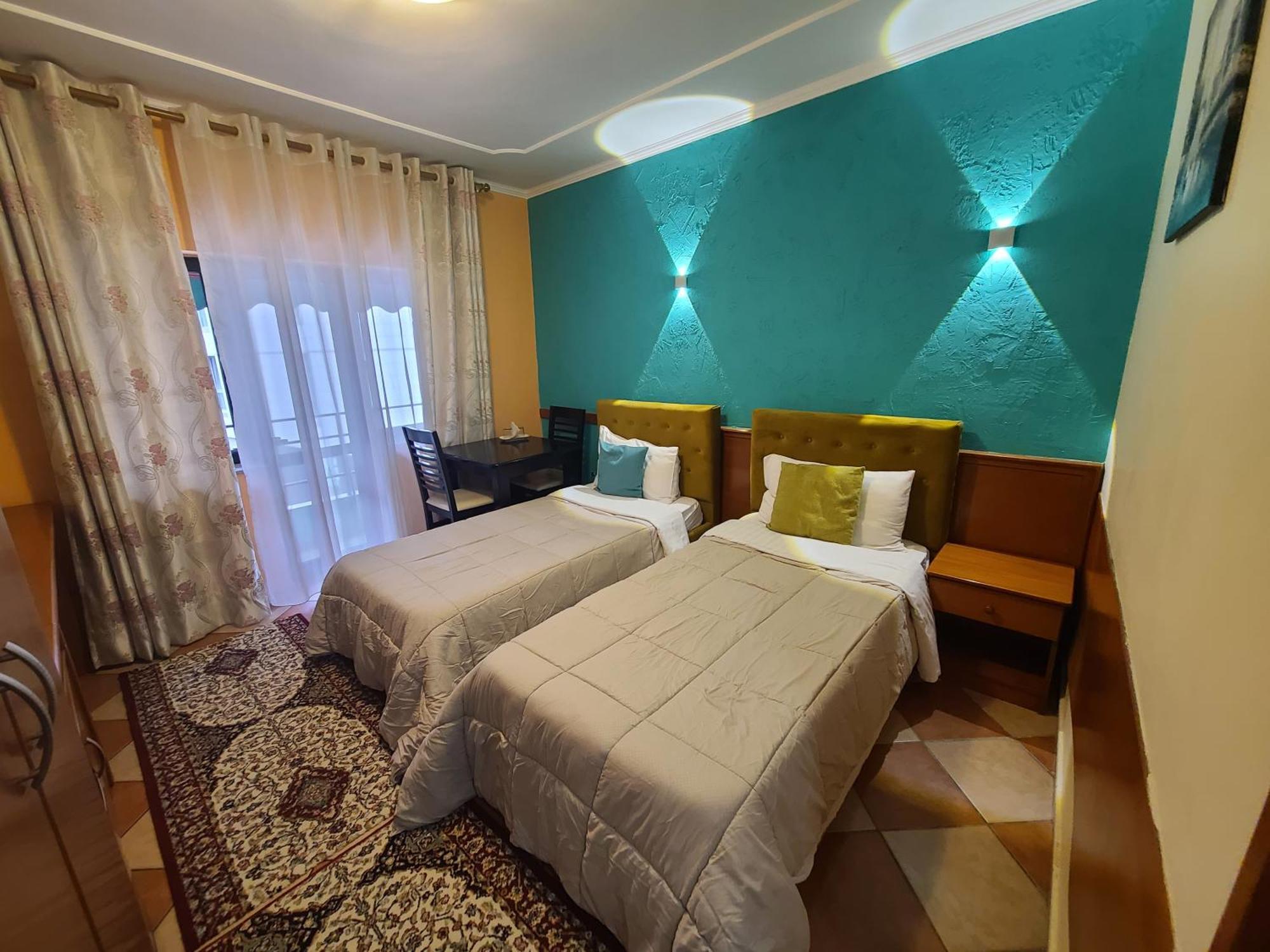 Apartament My Apartments -Tirana Centre 3*