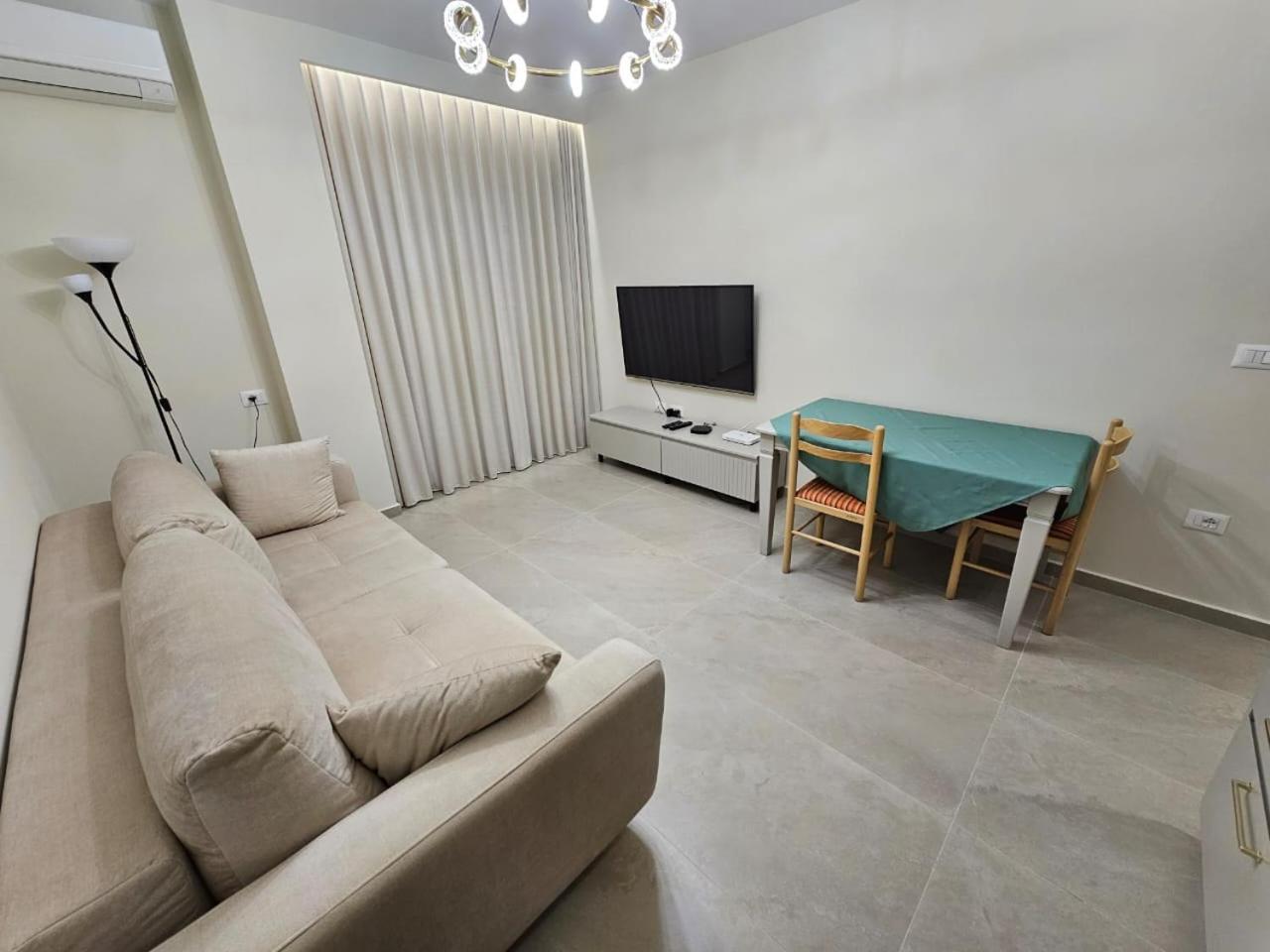 Apartament My Apartments -Tirana Centre 3*