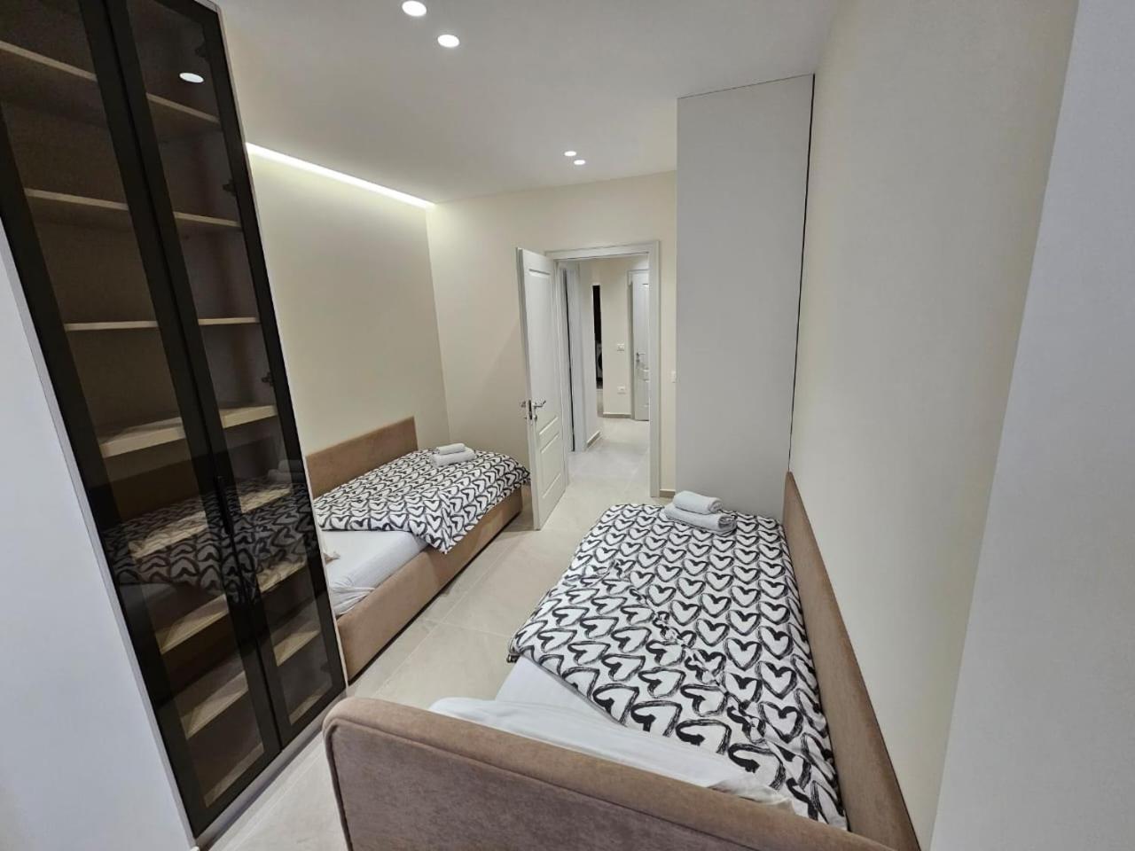 My Apartments -Tirana Centre Apartament